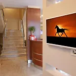 Vlaho Hotel 3*