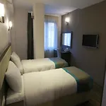 Vlaho Hotel 3*