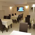 Vlaho Hotel
