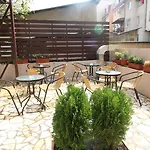 Hotel Vlaho 3*
