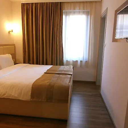 Vlaho Hotel