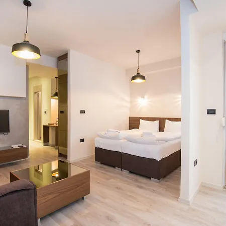 Hotel Vlaho 3*