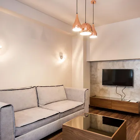 Vlaho Hotel