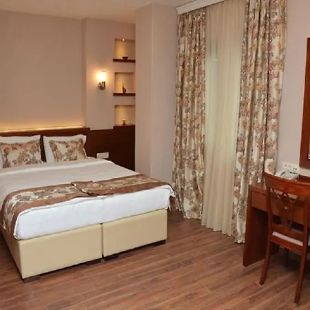 Hotel Vlaho 3*