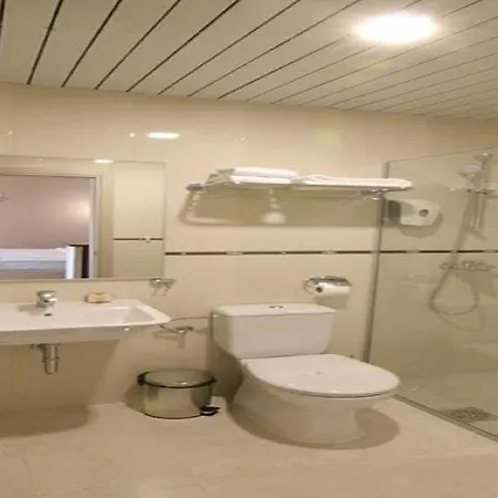 Vlaho Hotel 3*